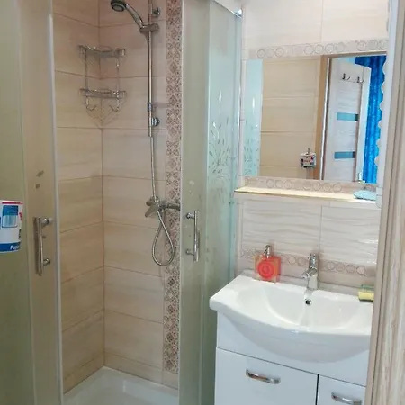 Rum i privatbostad Halebaja *