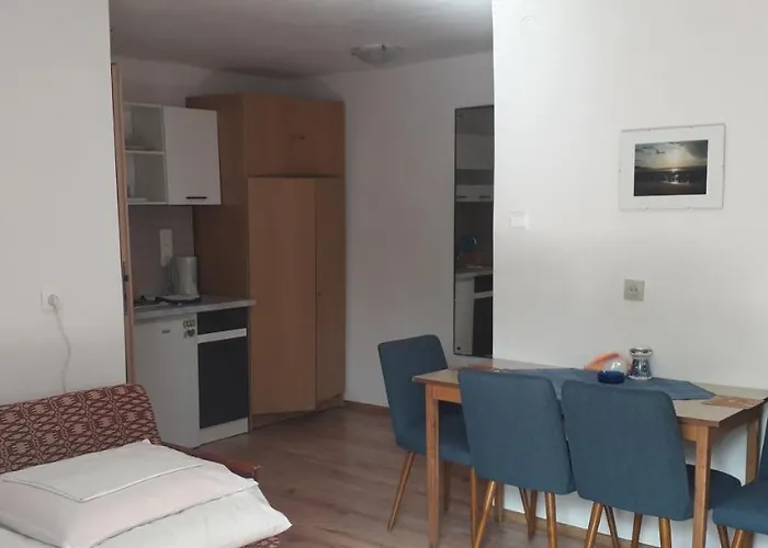 Halebaja 民宿 奥斯特罗沃